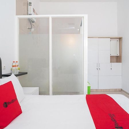 Reddoorz Syariah At Winong Nganjuk Hotel Екстериор снимка