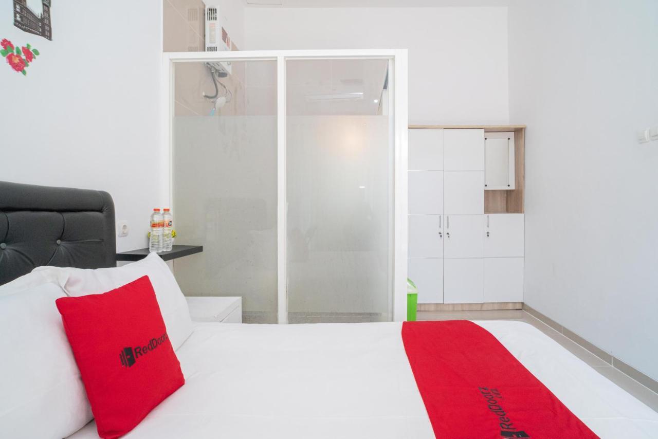 Reddoorz Syariah At Winong Nganjuk Hotel Екстериор снимка