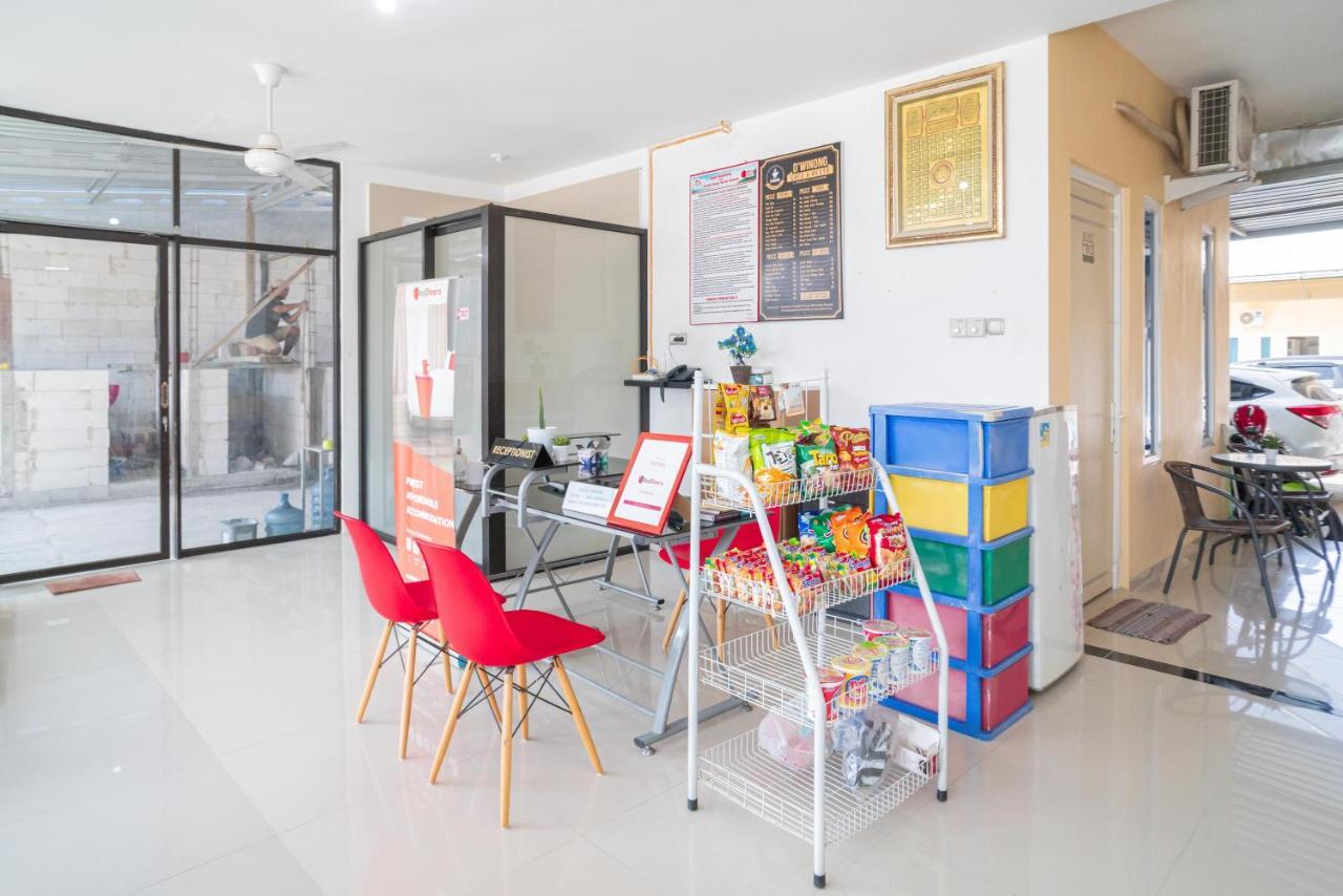 Reddoorz Syariah At Winong Nganjuk Hotel Екстериор снимка