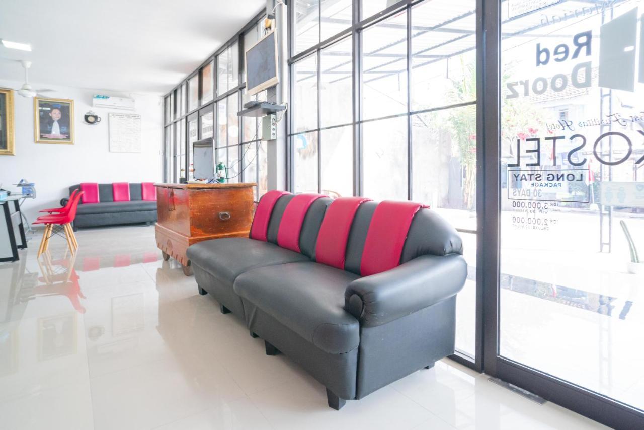 Reddoorz Syariah At Winong Nganjuk Hotel Екстериор снимка