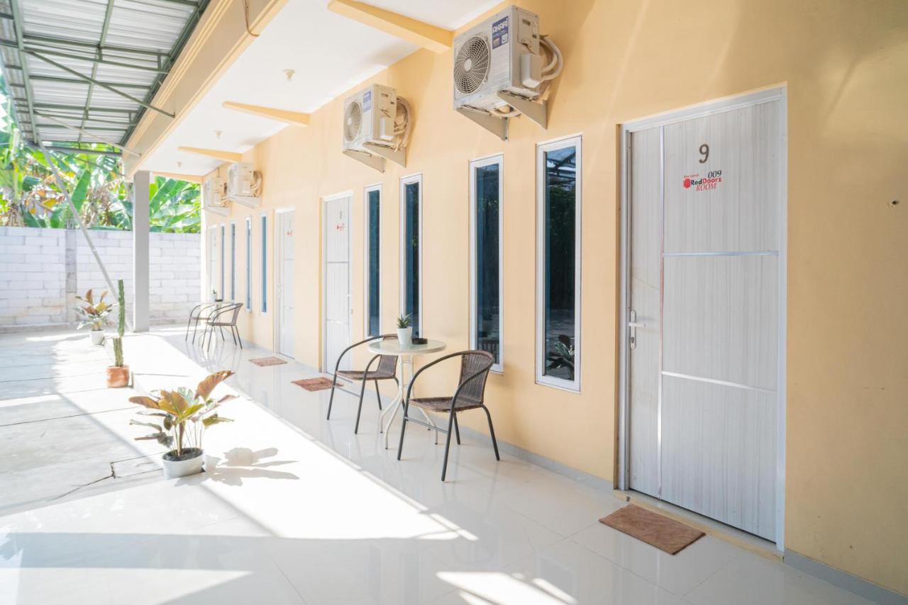 Reddoorz Syariah At Winong Nganjuk Hotel Екстериор снимка