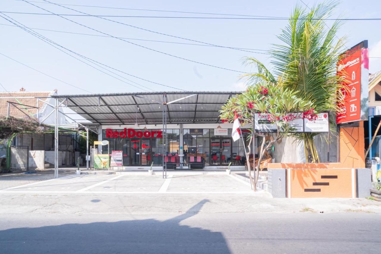 Reddoorz Syariah At Winong Nganjuk Hotel Екстериор снимка