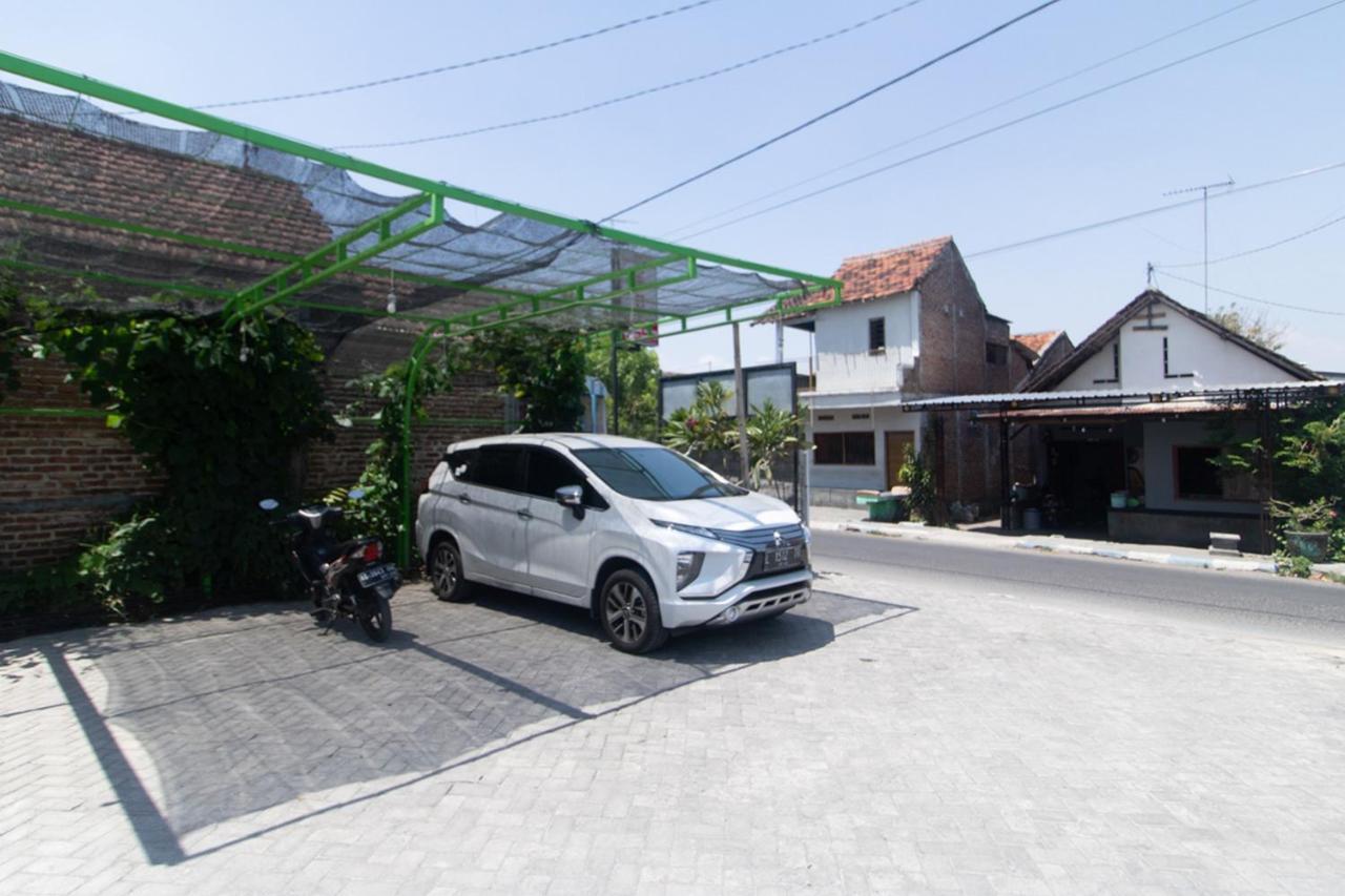 Reddoorz Syariah At Winong Nganjuk Hotel Екстериор снимка