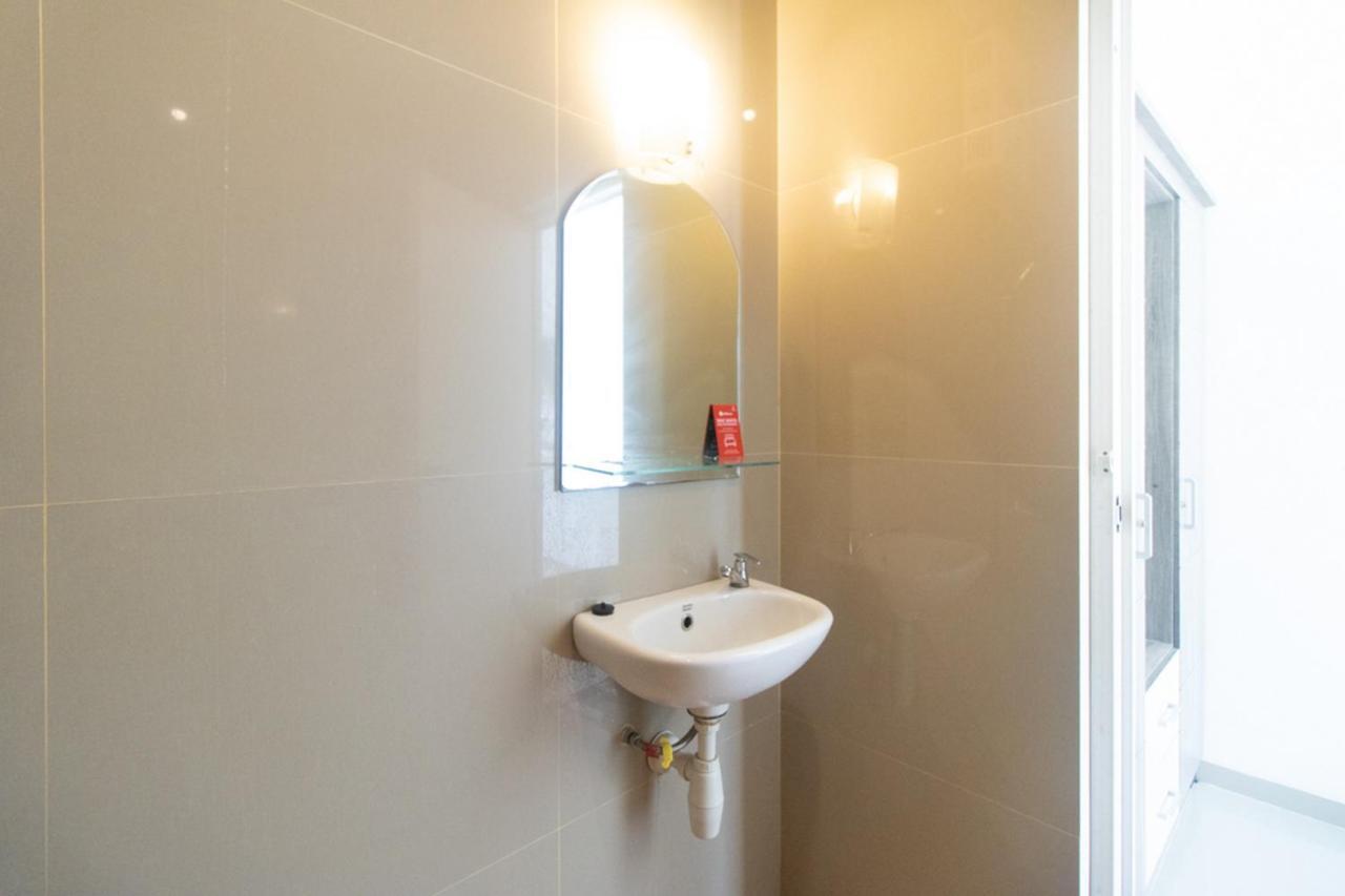 Reddoorz Syariah At Winong Nganjuk Hotel Екстериор снимка